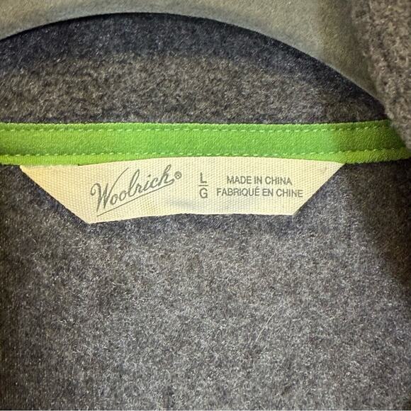 Woolrich, Gray Fleece Vest Full Zip. Size Large. In excellent condition! - Picture 2 of 6